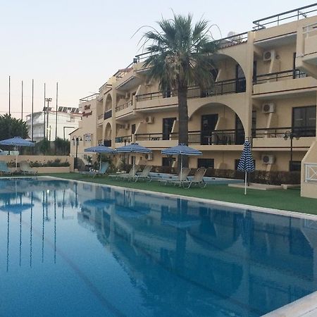 Hotel Margaret Кремасти Экстерьер фото