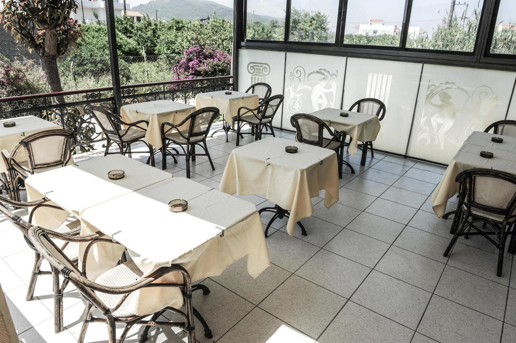 Hotel Margaret Кремасти Экстерьер фото