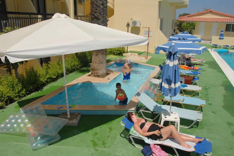 Hotel Margaret Кремасти Экстерьер фото